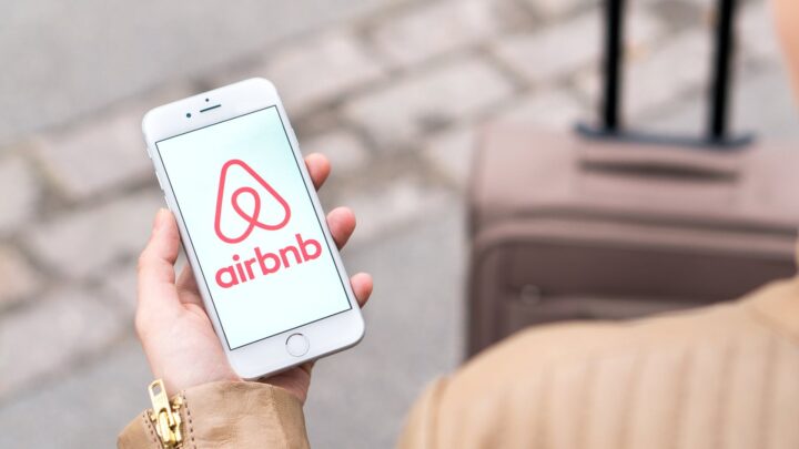 Understanding How Airbnb Works