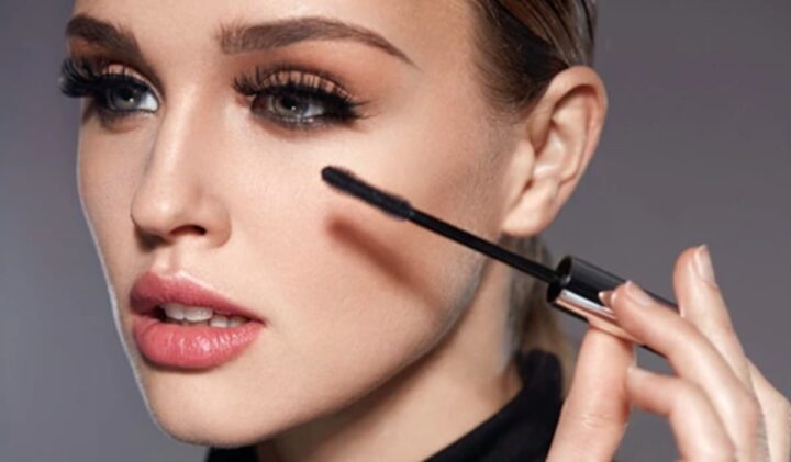 5 Secrets to Make Your Eyelashes Grow Longer Fast