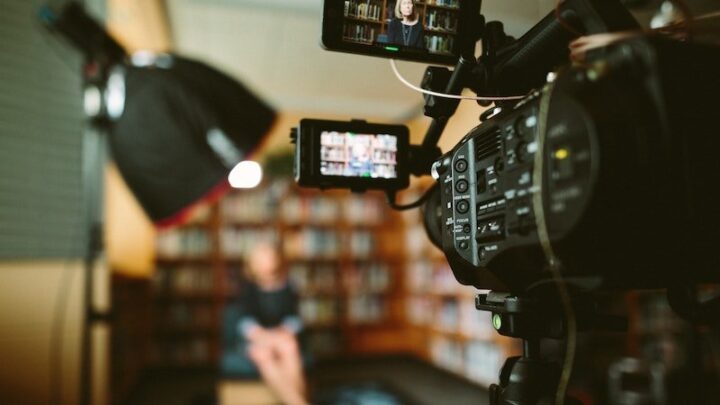 4 Reasons Why Businesses Should Use Video Production in Their Operations